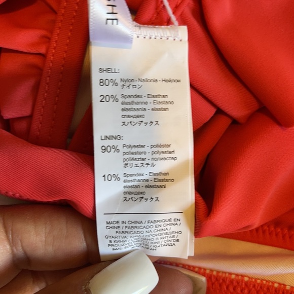 Cupshe one piece coral bathing suit - Picture 5 of 6